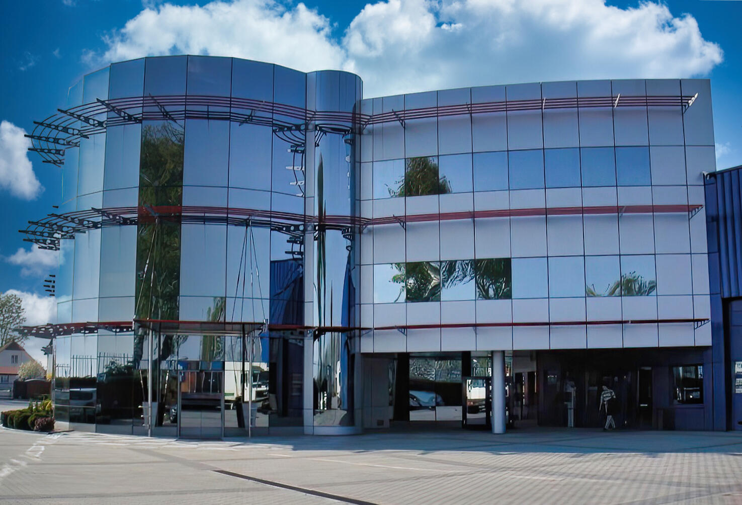 1 ZESPÓŁ PRZEMYSŁOWY 25 000 PU SANPLAST S.A. - Wymysłowice / Strzelna